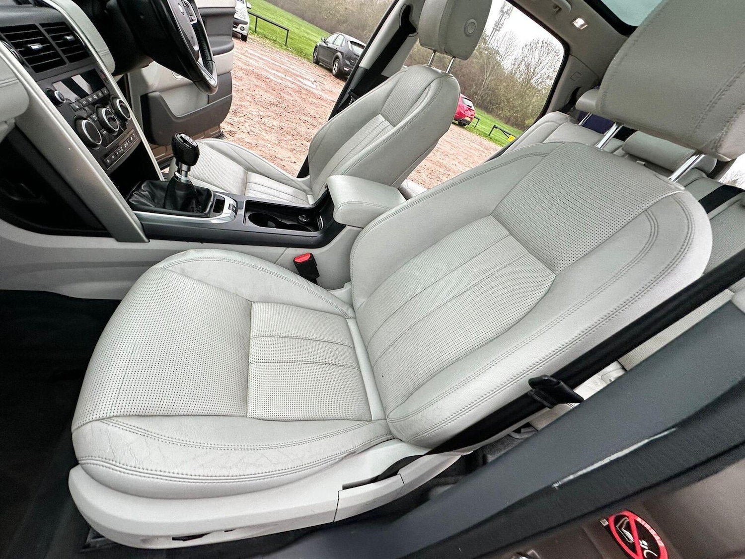 Used Land Rover Discovery Sport 2015 for sale - 76605890: Photo 33