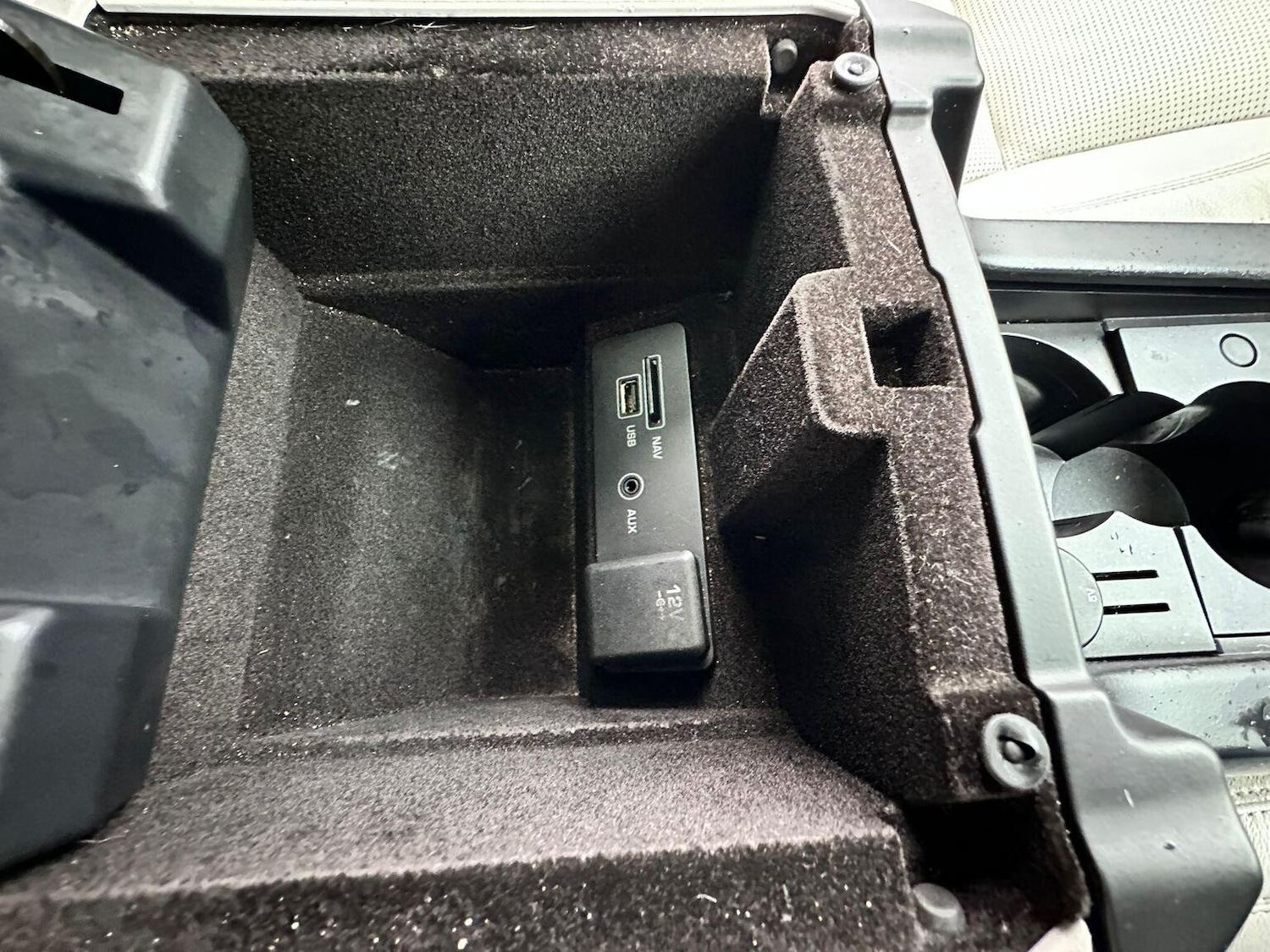 Used Land Rover Discovery Sport 2015 for sale - 76605890: Photo 38