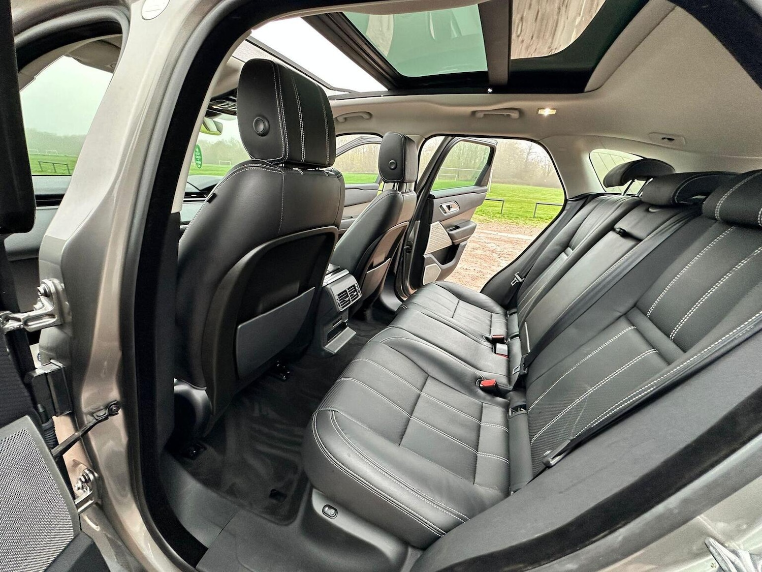 Used Land Rover Range Rover Velar 2018 for sale - 77173043: Photo 23