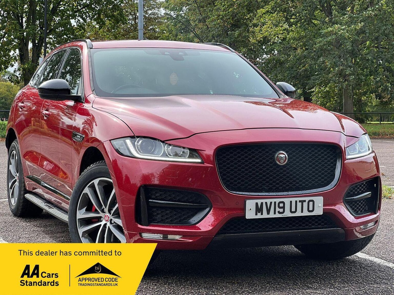 Used Jaguar F-Pace 2019 for sale - 77851368: Photo 1