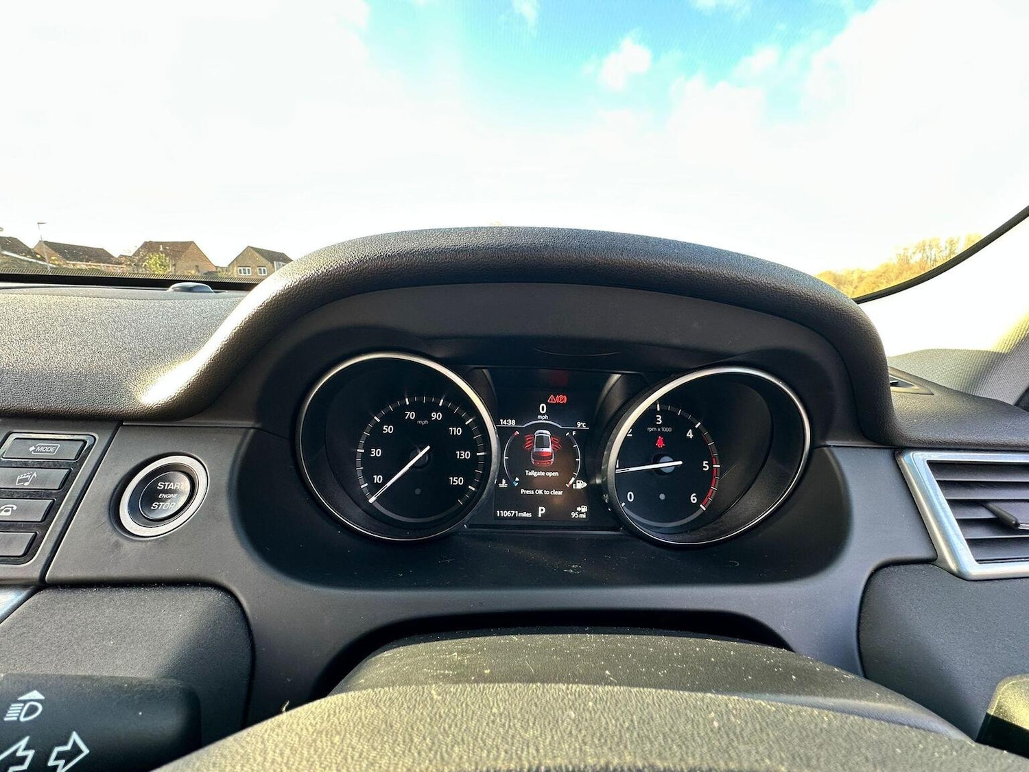 Used Land Rover Discovery Sport 2017 for sale - 76769742: Photo 28