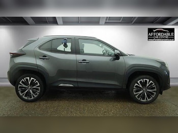 Used Toyota Yaris Cross 2023 for sale - 79365455: Photo