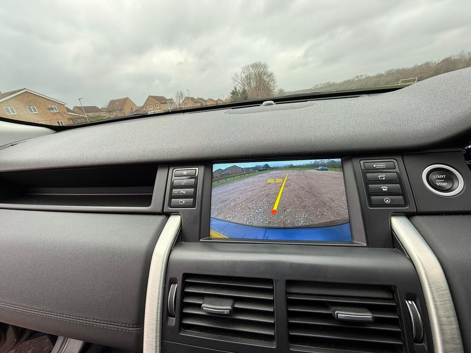 Used Land Rover Discovery Sport 2015 for sale - 77423567: Photo 25