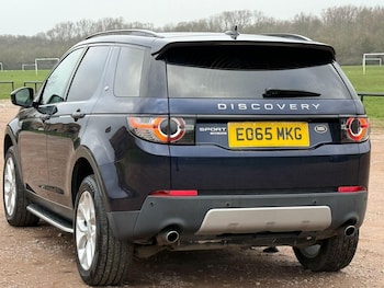 Used Land Rover Discovery Sport 2015 for sale - 77423567: Photo