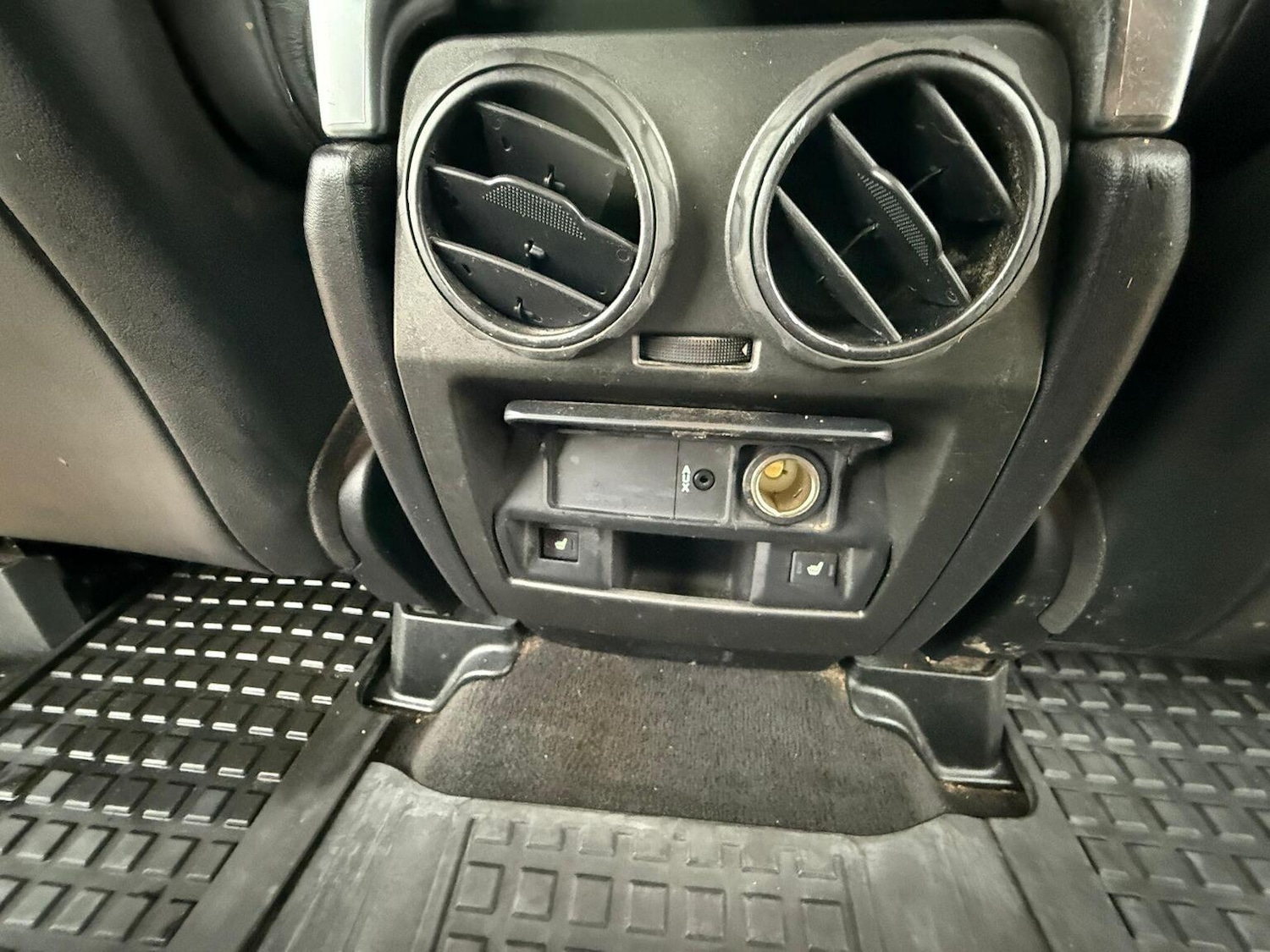 Used Land Rover Discovery 2011 for sale - 77385274: Photo 25