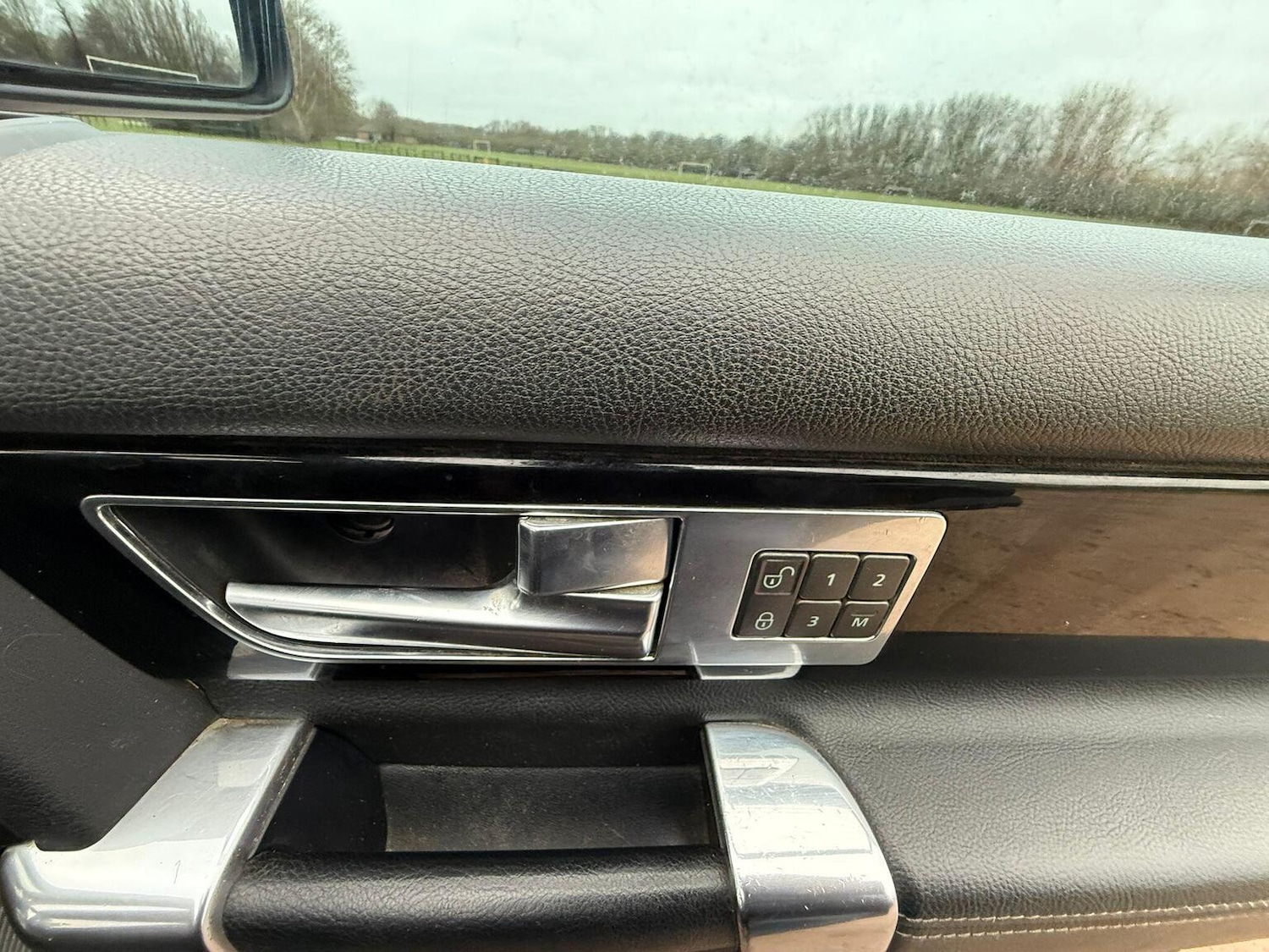 Used Land Rover Discovery 2011 for sale - 77385274: Photo 43