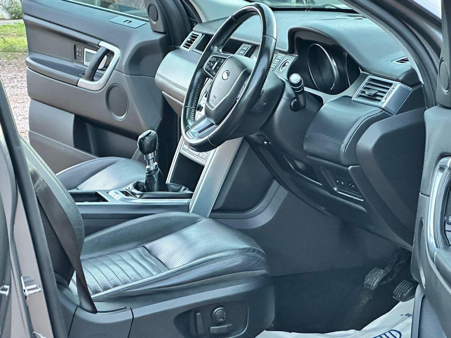 Used Land Rover Discovery Sport 2016 for sale - 76794303: Photo 17