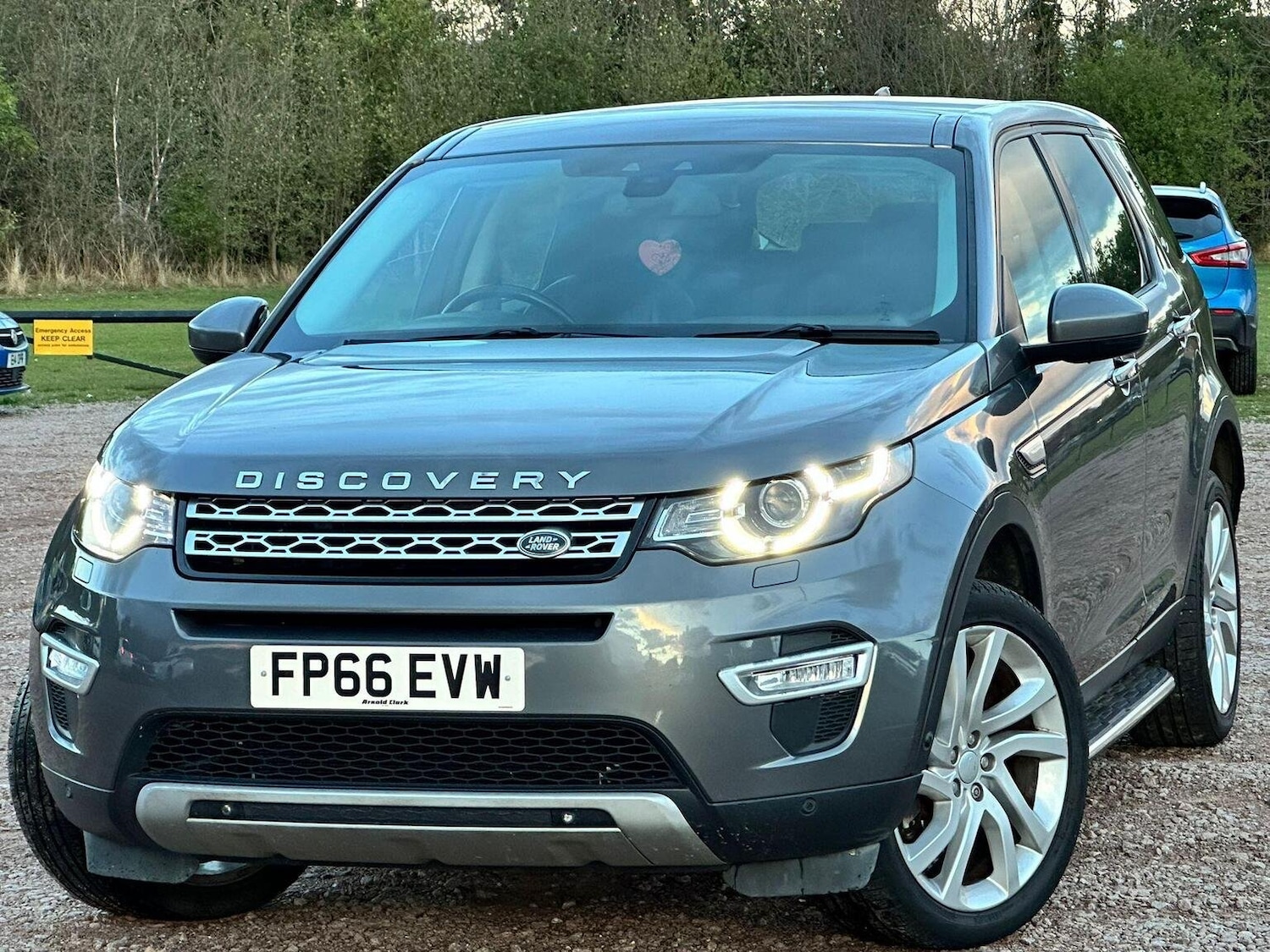 Used Land Rover Discovery Sport 2016 for sale - 76794303: Photo 3
