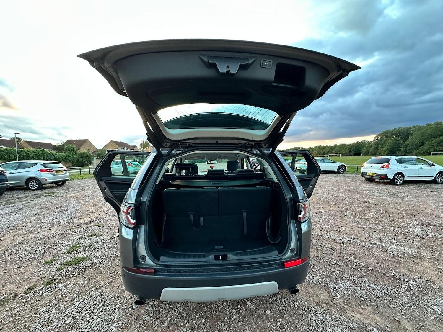 Used Land Rover Discovery Sport 2016 for sale - 76794303: Photo 31