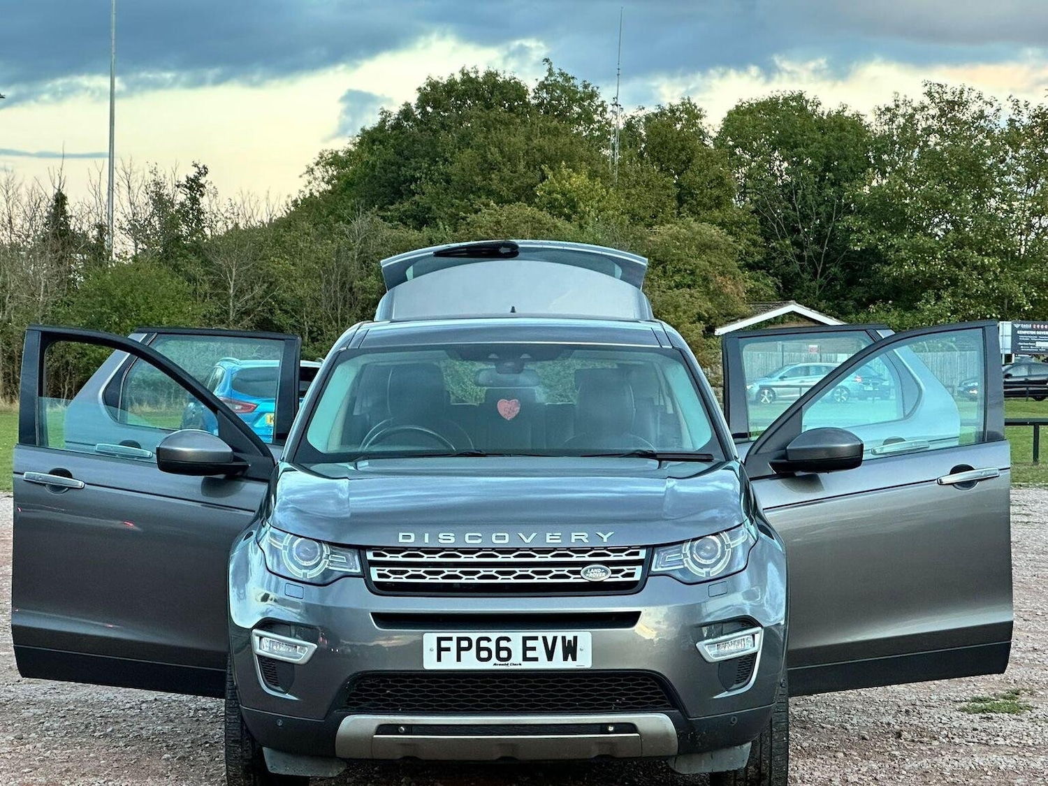 Used Land Rover Discovery Sport 2016 for sale - 76794303: Photo 6