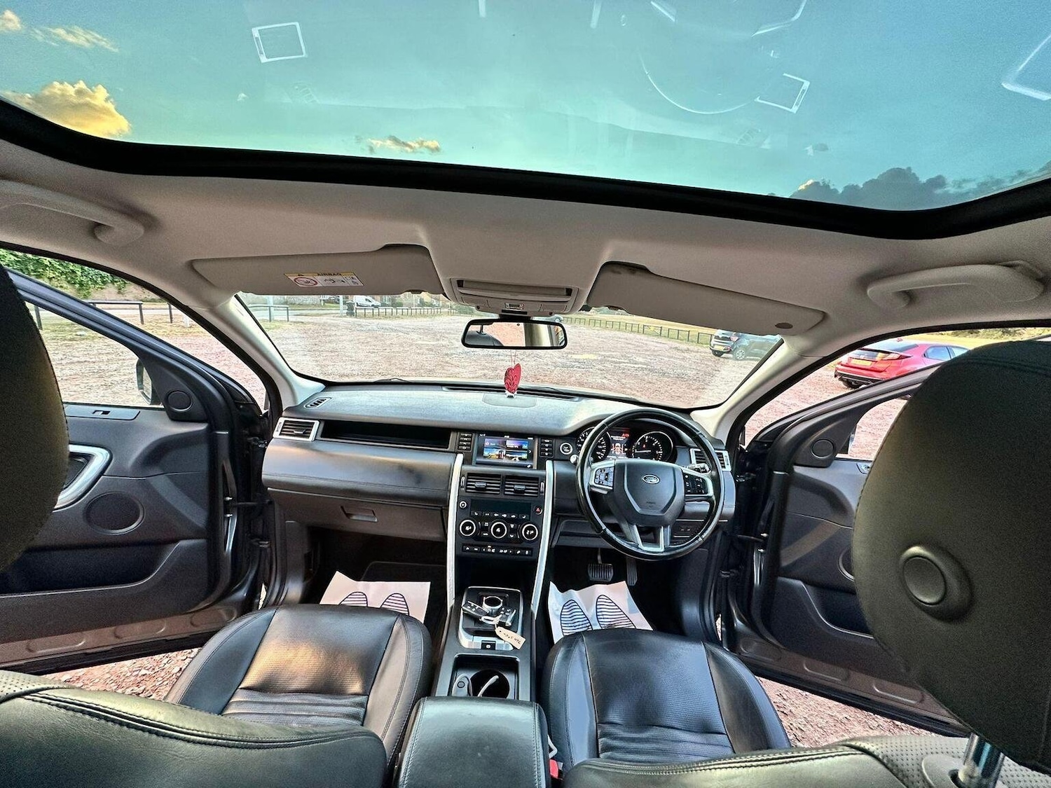 Used Land Rover Discovery Sport 2015 for sale - 76794313: Photo 11