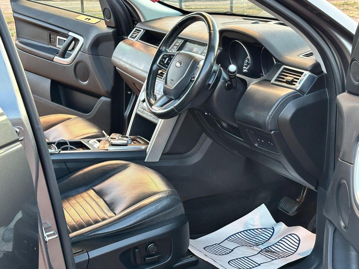 Used Land Rover Discovery Sport 2015 for sale - 76794313: Photo 12