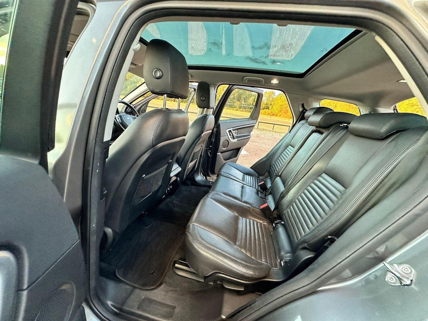 Used Land Rover Discovery Sport 2015 for sale - 76794313: Photo 17