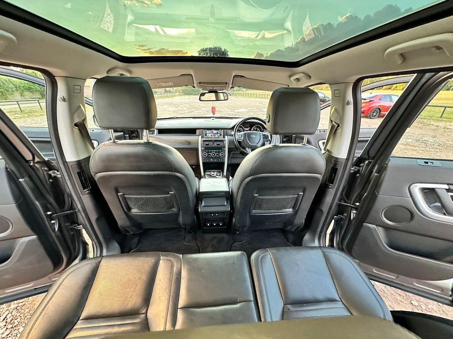 Used Land Rover Discovery Sport 2015 for sale - 76794313: Photo 18