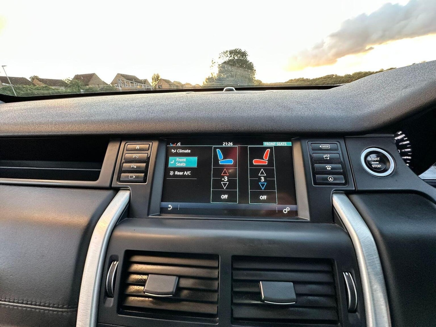 Used Land Rover Discovery Sport 2015 for sale - 76794313: Photo 40