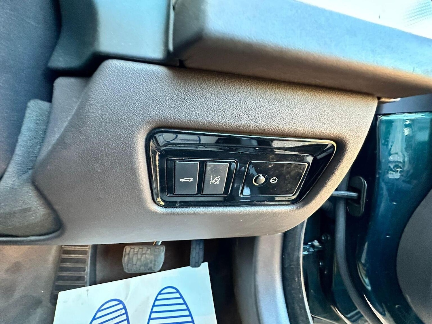 Vehicle 21