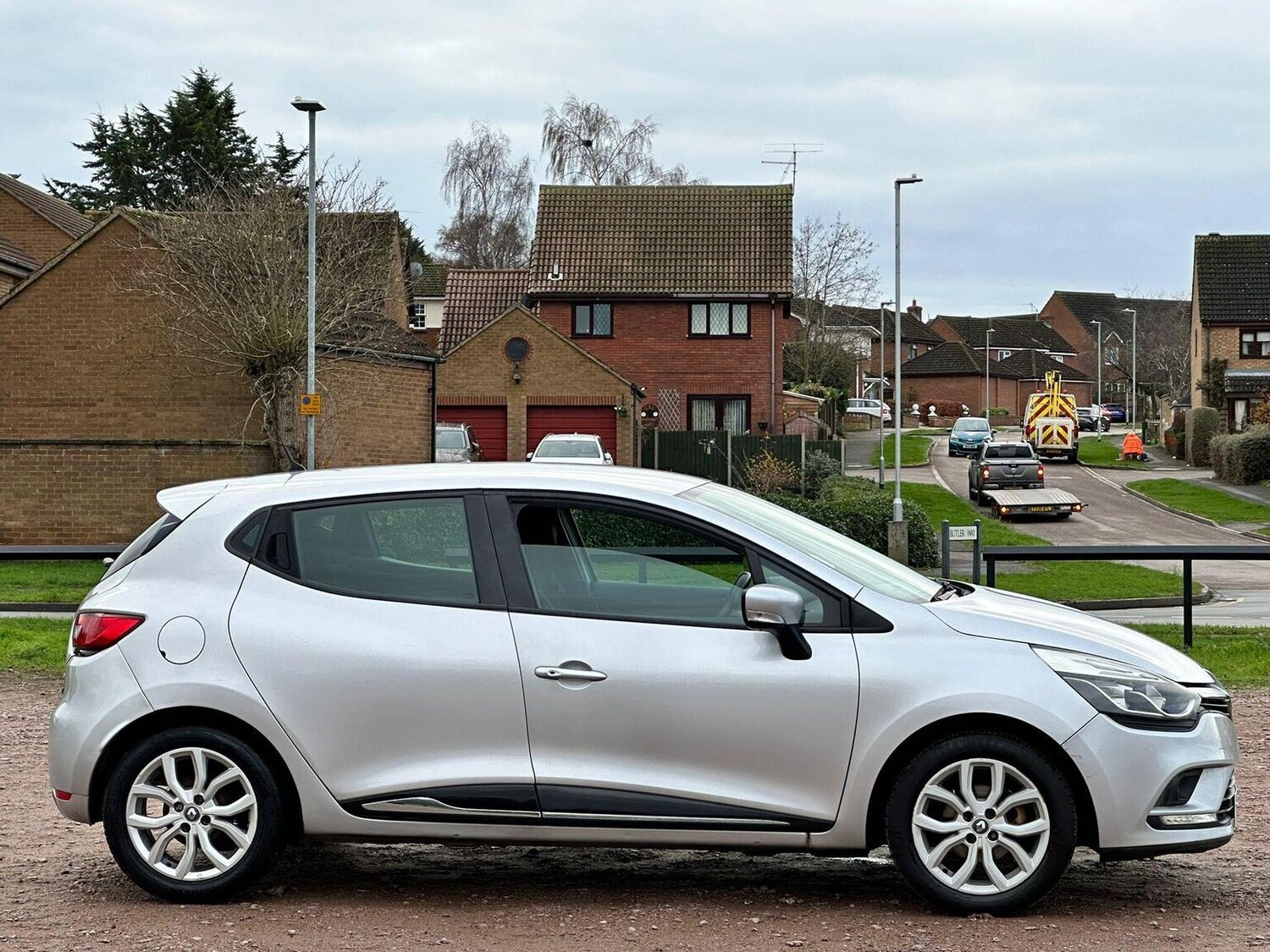 Used Renault Clio 2017 for sale - 76891748: Photo 11