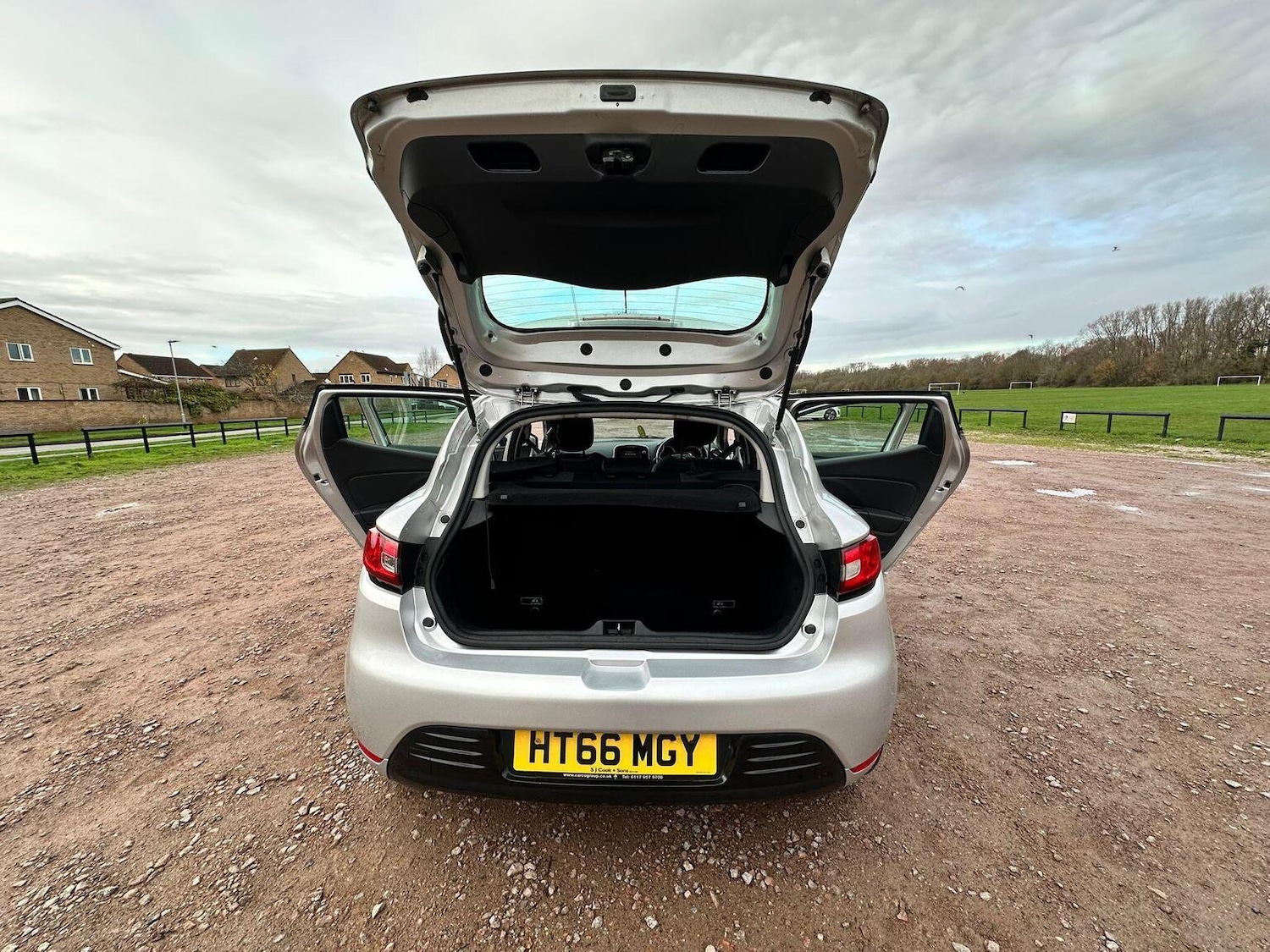 Used Renault Clio 2017 for sale - 76891748: Photo 30