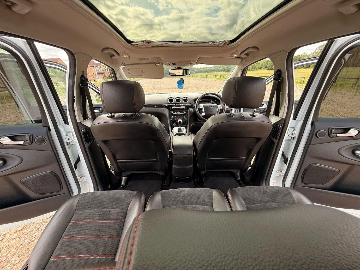 Used Ford S-Max 2011 for sale - 77555063: Photo 17