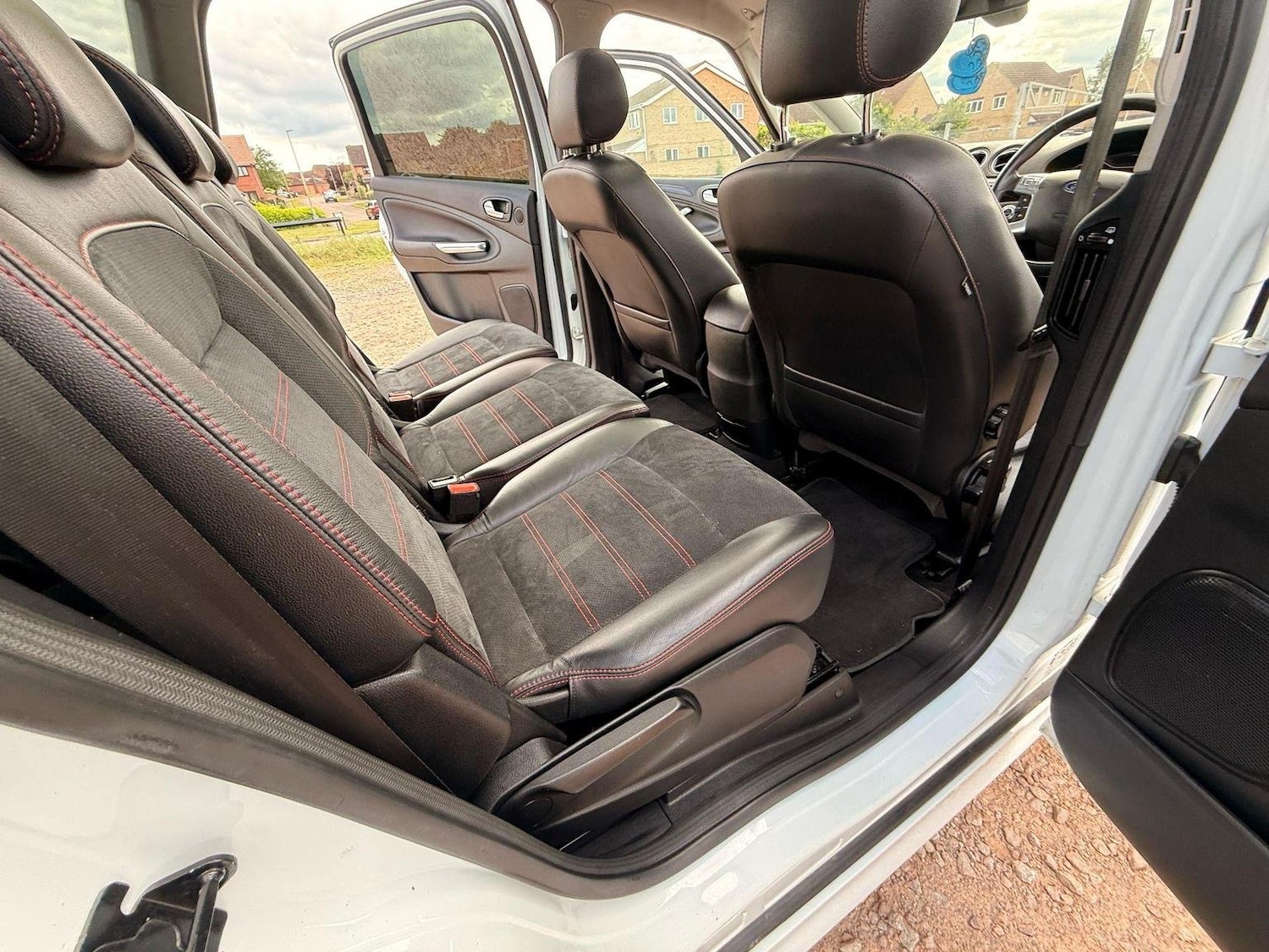 Used Ford S-Max 2011 for sale - 77555063: Photo 20