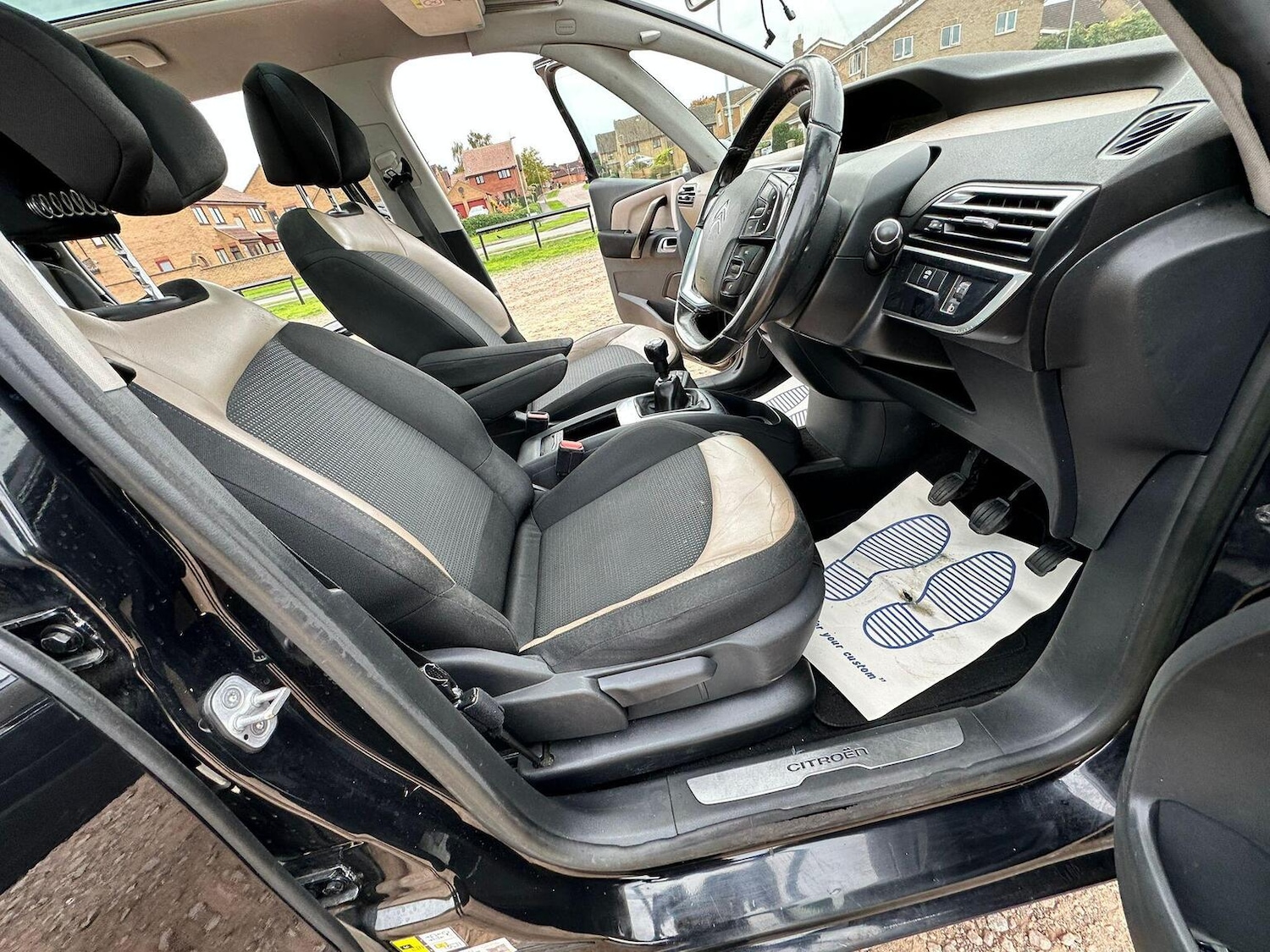 Used Citroen C4 Grand Picasso 2014 for sale - 76358076: Photo 16