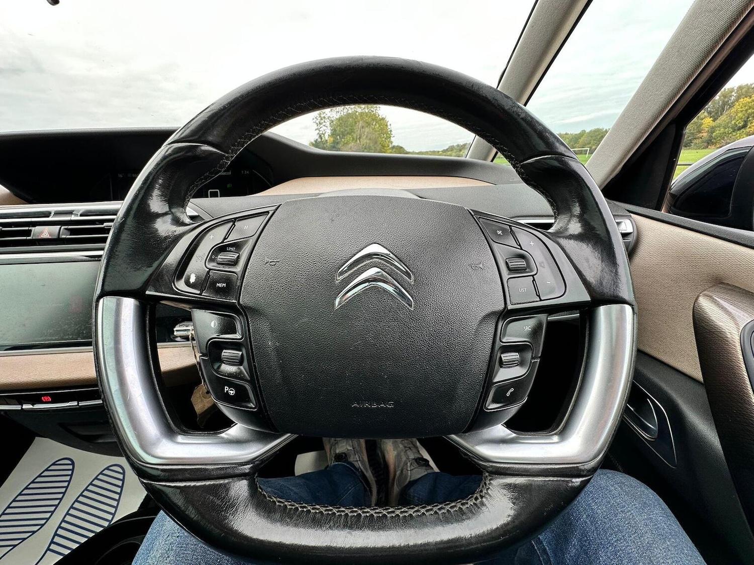 Used Citroen C4 Grand Picasso 2014 for sale - 76358076: Photo 4