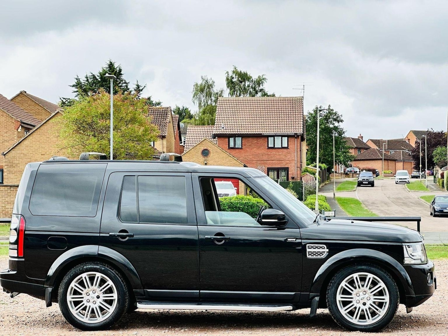 Used Land Rover Discovery 2025 for sale - 77173022: Photo 11