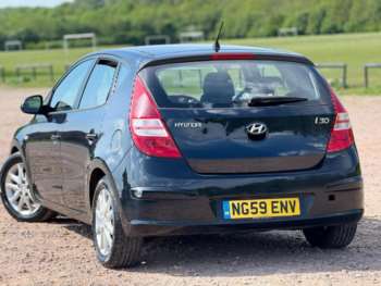 Used Hyundai i30 2010 for sale - 74543250: Photo