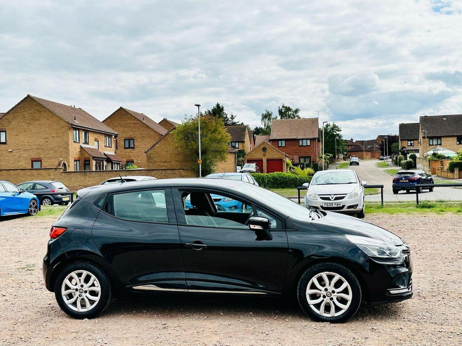 Used Renault Clio 2017 for sale - 77173030: Photo 11