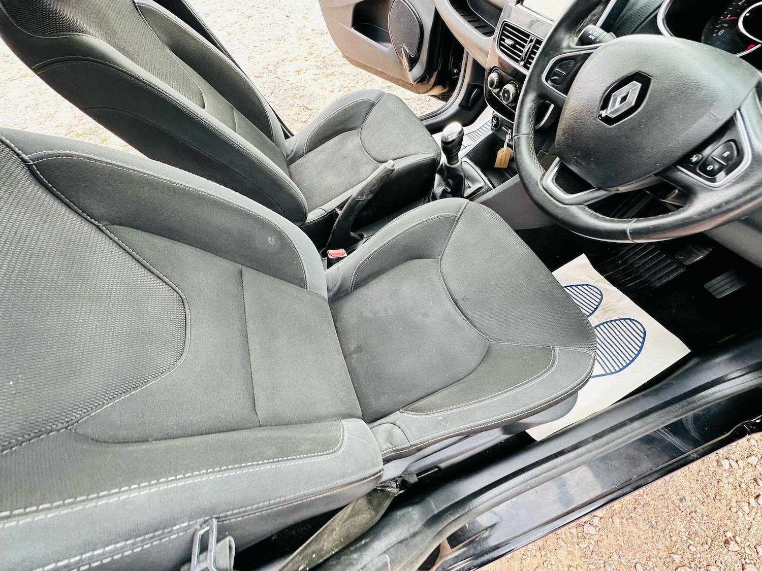 Used Renault Clio 2017 for sale - 77173030: Photo 17