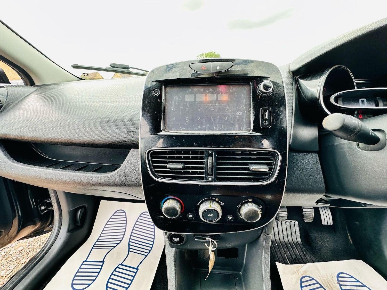 Used Renault Clio 2017 for sale - 77173030: Photo 24