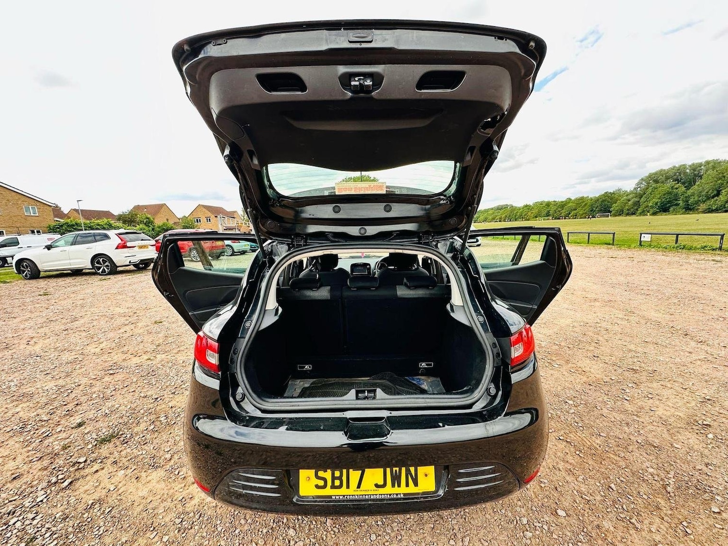 Used Renault Clio 2017 for sale - 77173030: Photo 28