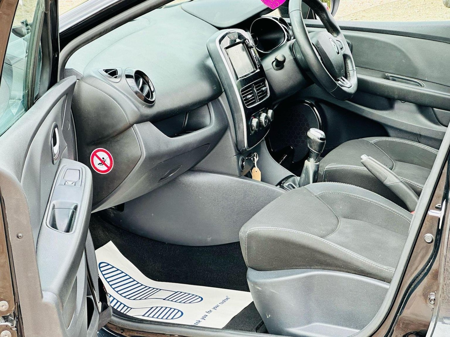 Used Renault Clio 2017 for sale - 77173030: Photo 30