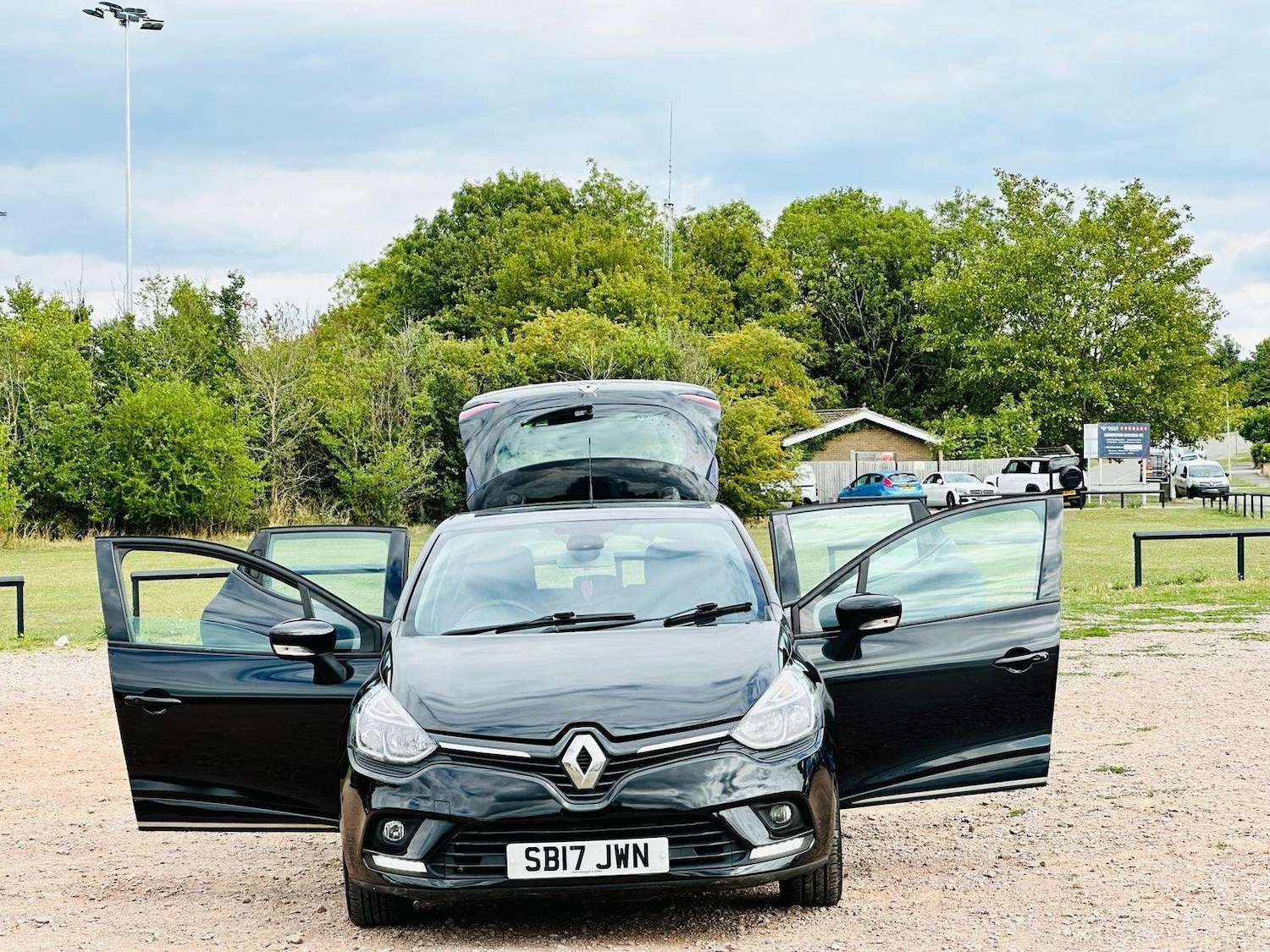 Used Renault Clio 2017 for sale - 77173030: Photo 6