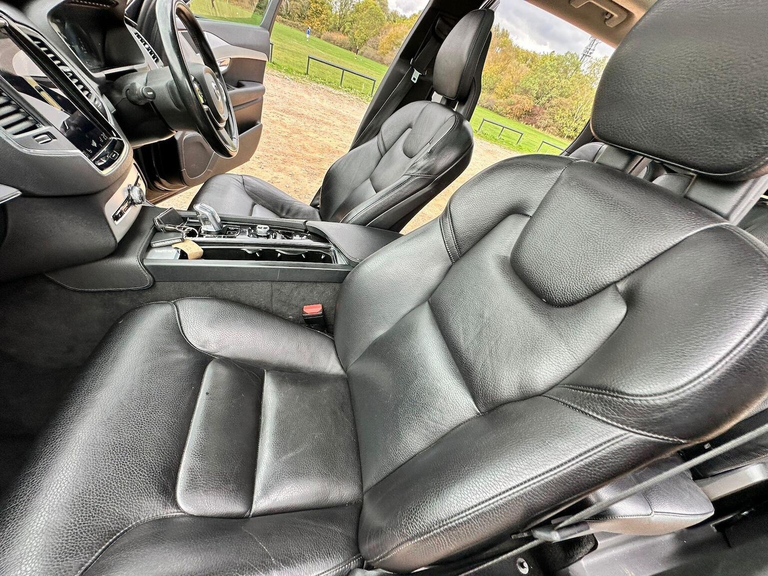 Used Volvo XC90 2016 for sale - 76358202: Photo 40