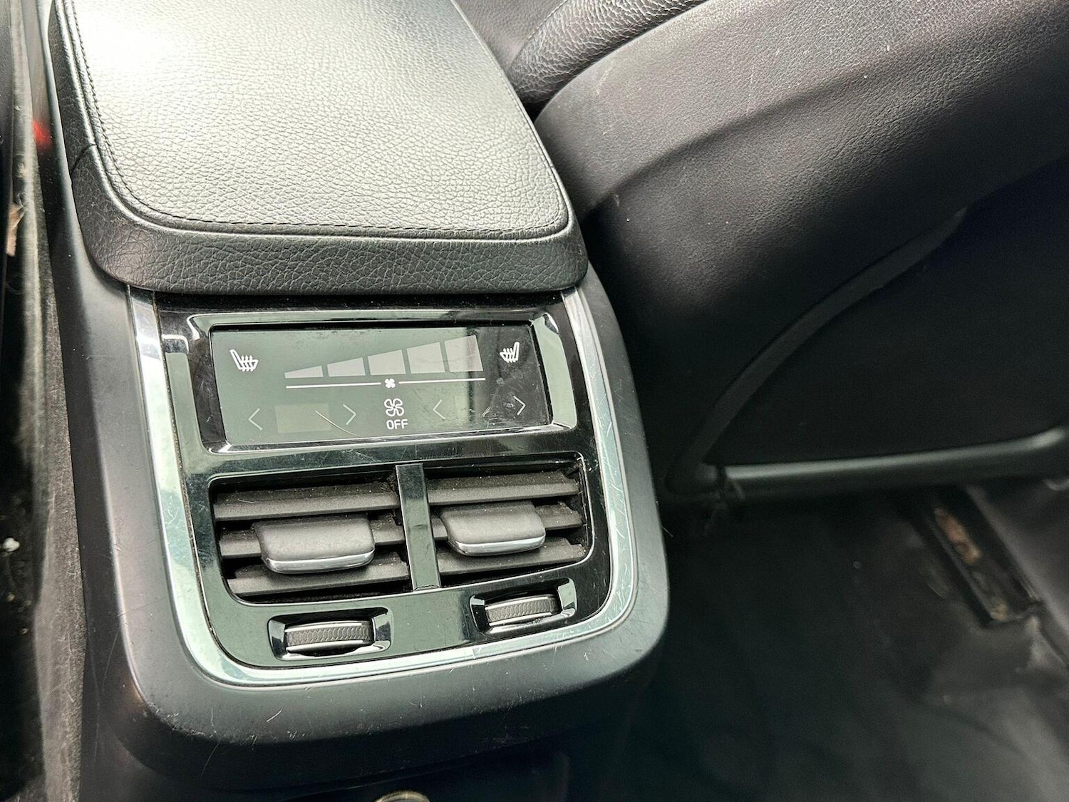 Used Volvo XC90 2016 for sale - 76358202: Photo 43