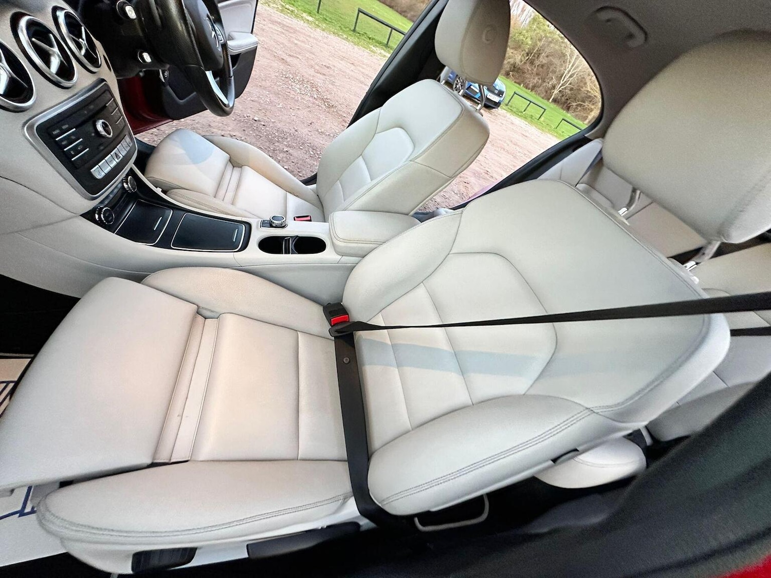 Used Mercedes-Benz A-Class 2016 for sale - 76935326: Photo 34