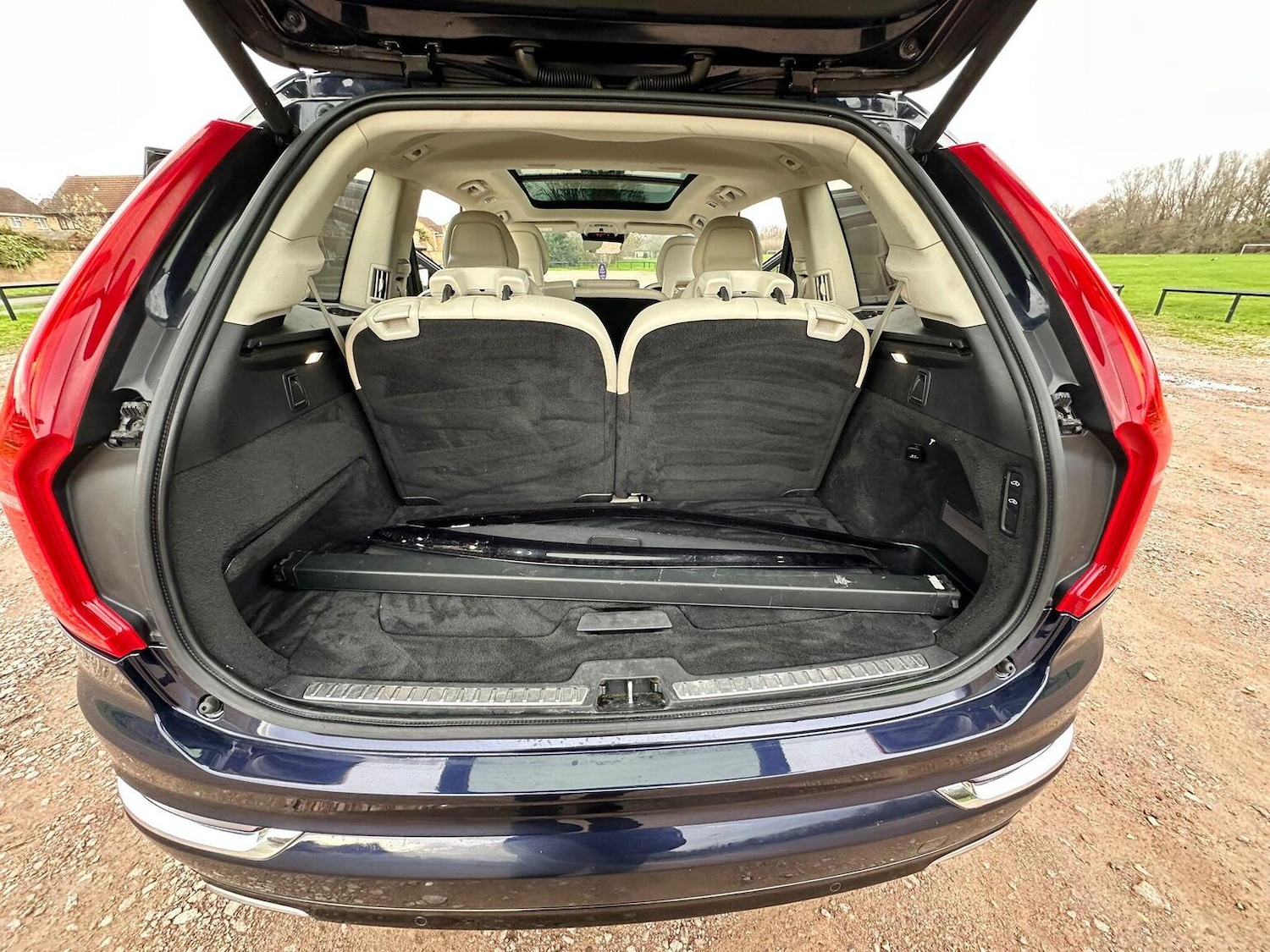 Used Volvo XC90 2016 for sale - 77173117: Photo 41