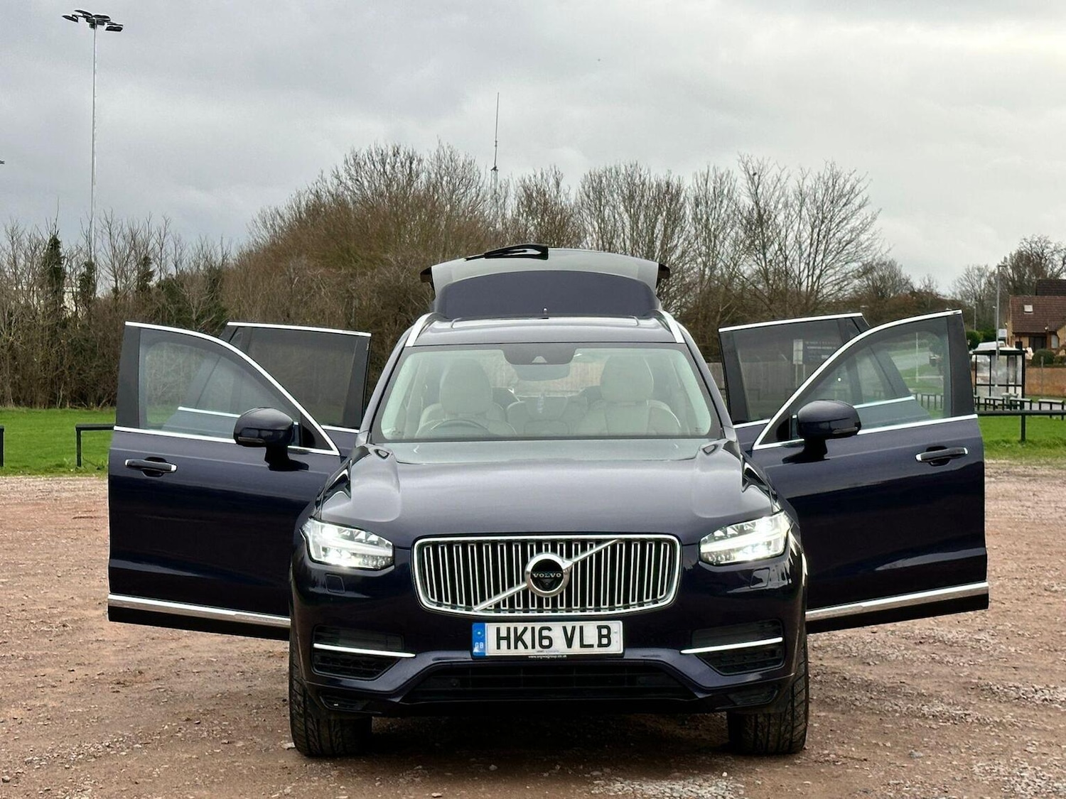 Used Volvo XC90 2016 for sale - 77173117: Photo 5