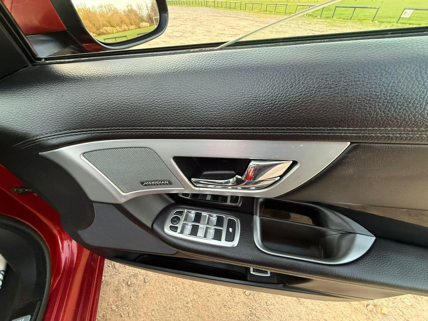 Used Jaguar XF 2015 for sale - 77968760: Photo 21