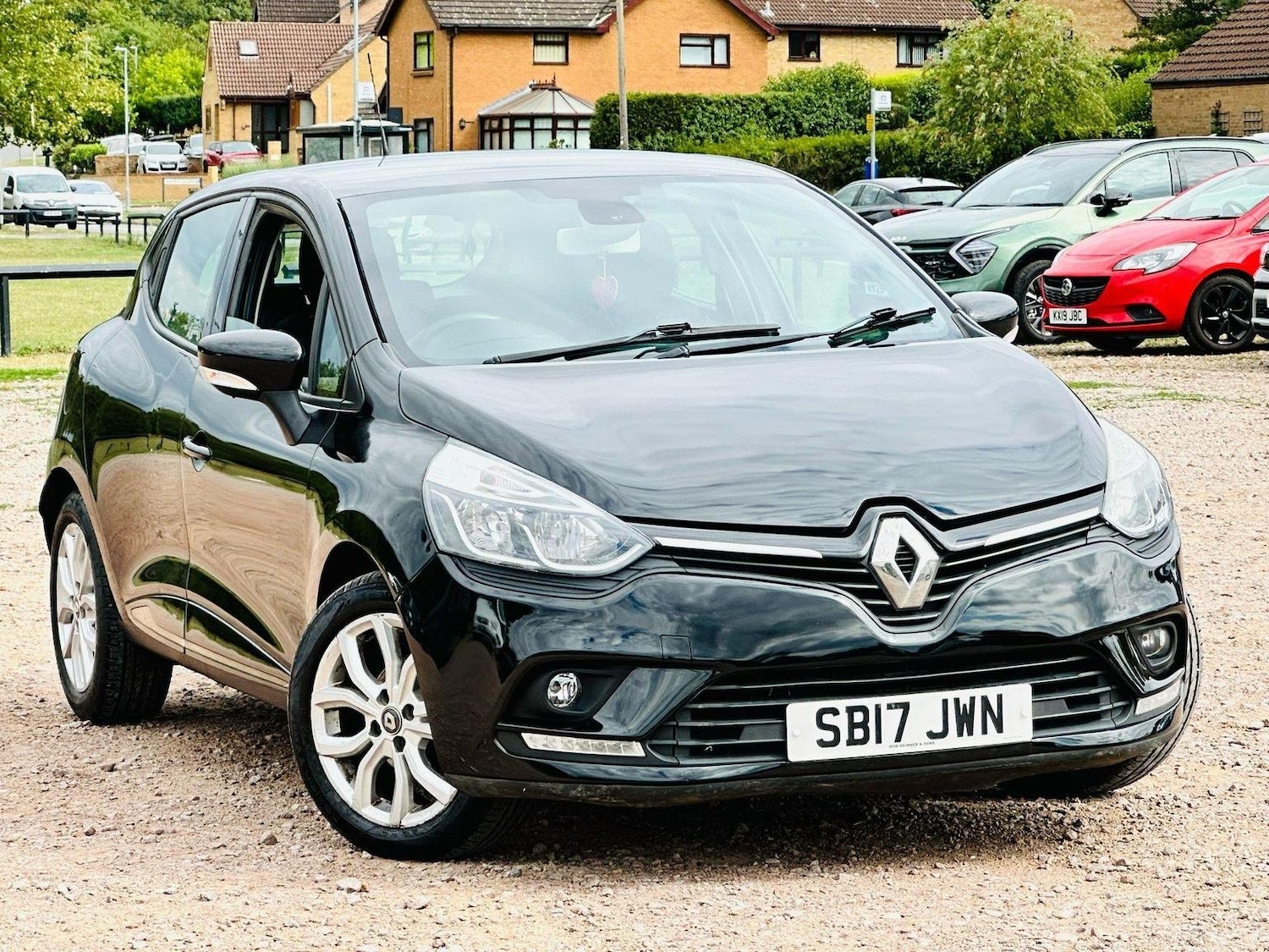 Used Renault Clio 2017 for sale - 76794558: Photo 1