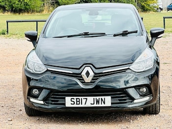 Used Renault Clio 2017 for sale - 76794558: Photo