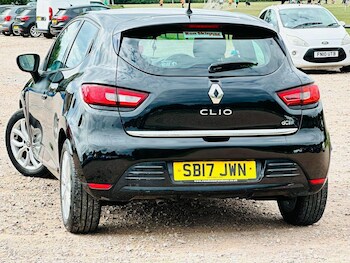 Used Renault Clio 2017 for sale - 76794558: Photo
