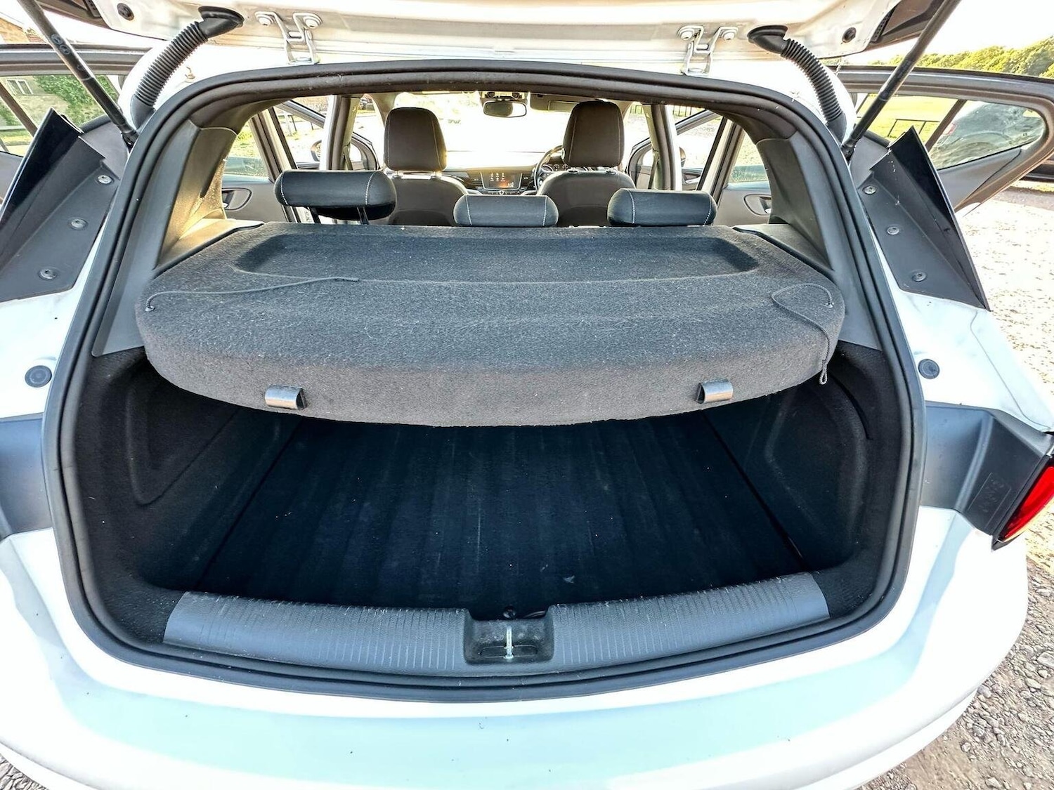 Vehicle 28