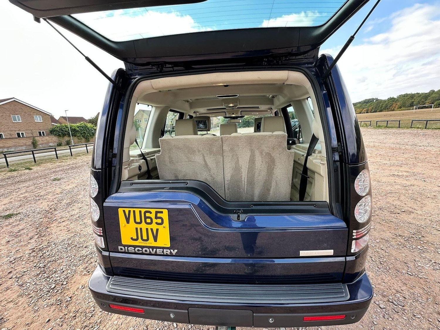 Used Land Rover Discovery 4 2015 for sale - 75731219: Photo 10