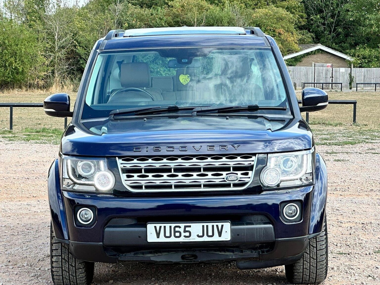 Used Land Rover Discovery 4 2015 for sale - 75731219: Photo 2
