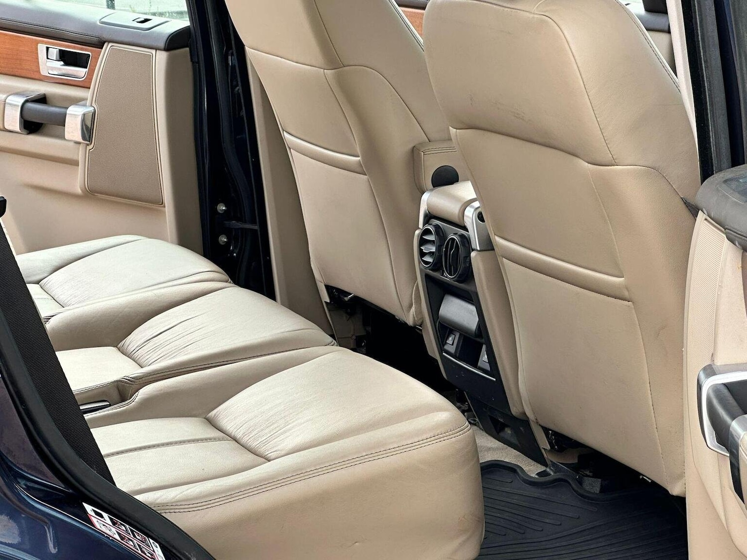 Used Land Rover Discovery 4 2015 for sale - 75731219: Photo 20