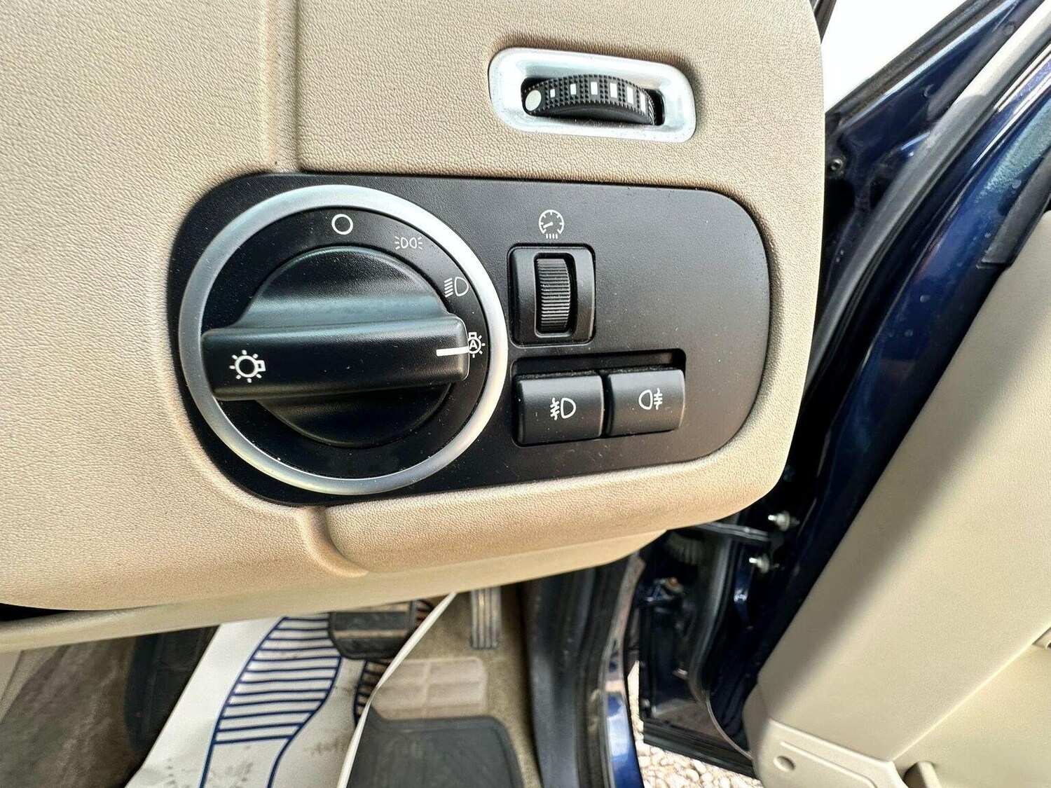 Used Land Rover Discovery 4 2015 for sale - 75731219: Photo 26