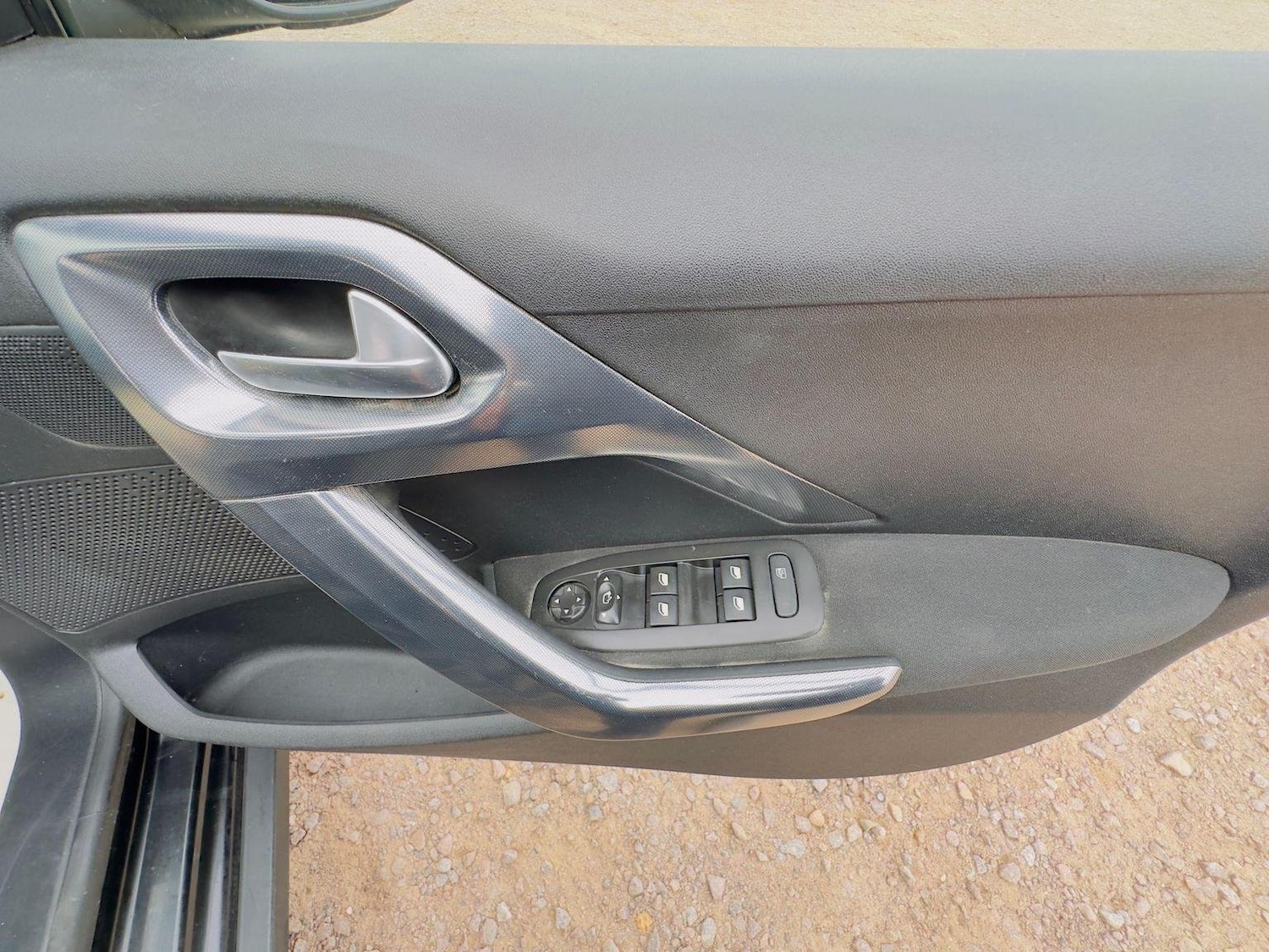 Used Peugeot 2008 2014 for sale - 76794559: Photo 26