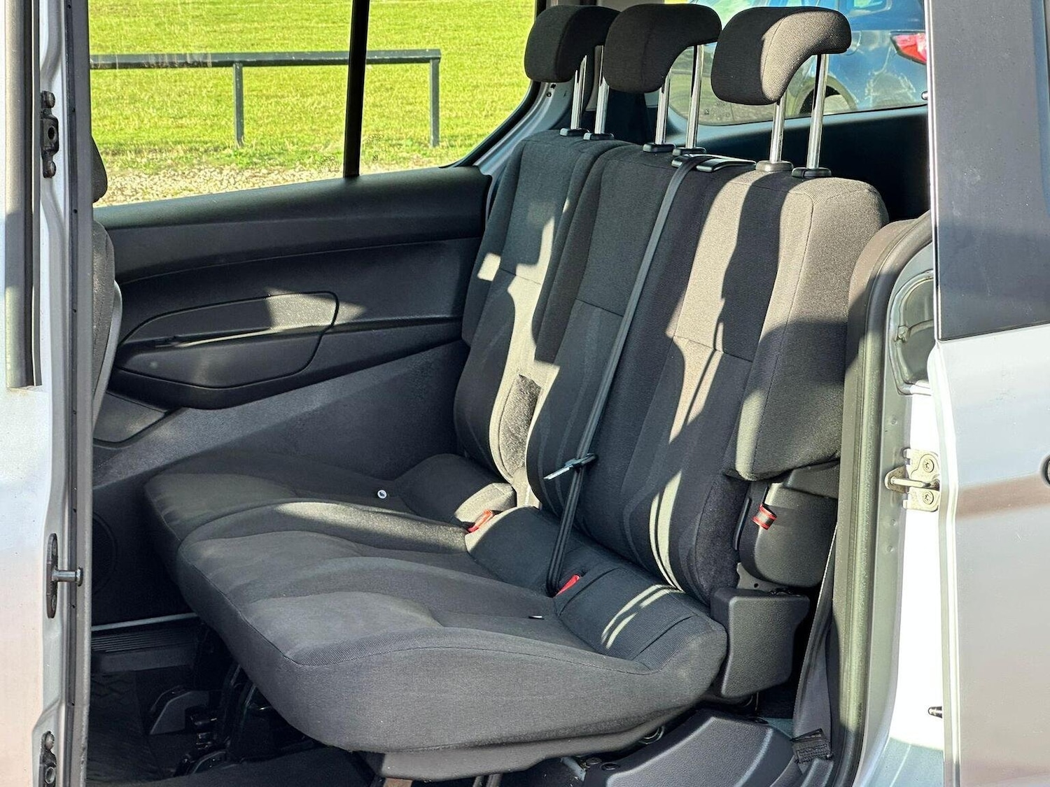 Used Ford Grand Tourneo Connect 2017 for sale - 77172985: Photo 16